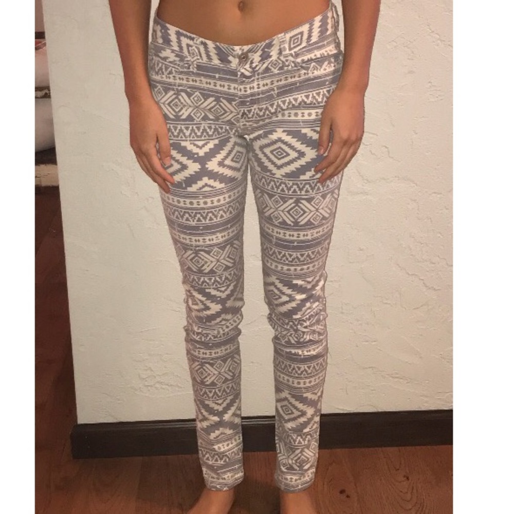 O2 Denim Patterned Jeans